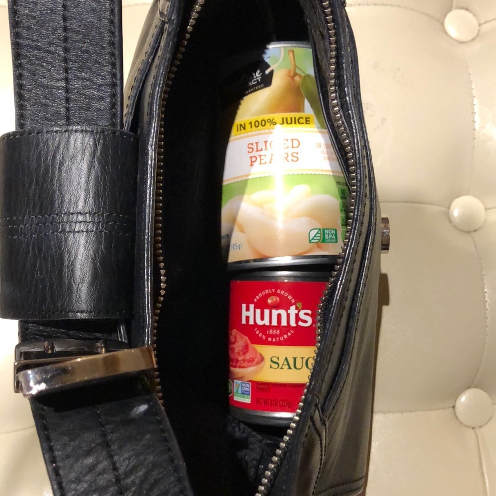 - Charles David genuine leather black shoulder bag - Picture 6 of 8